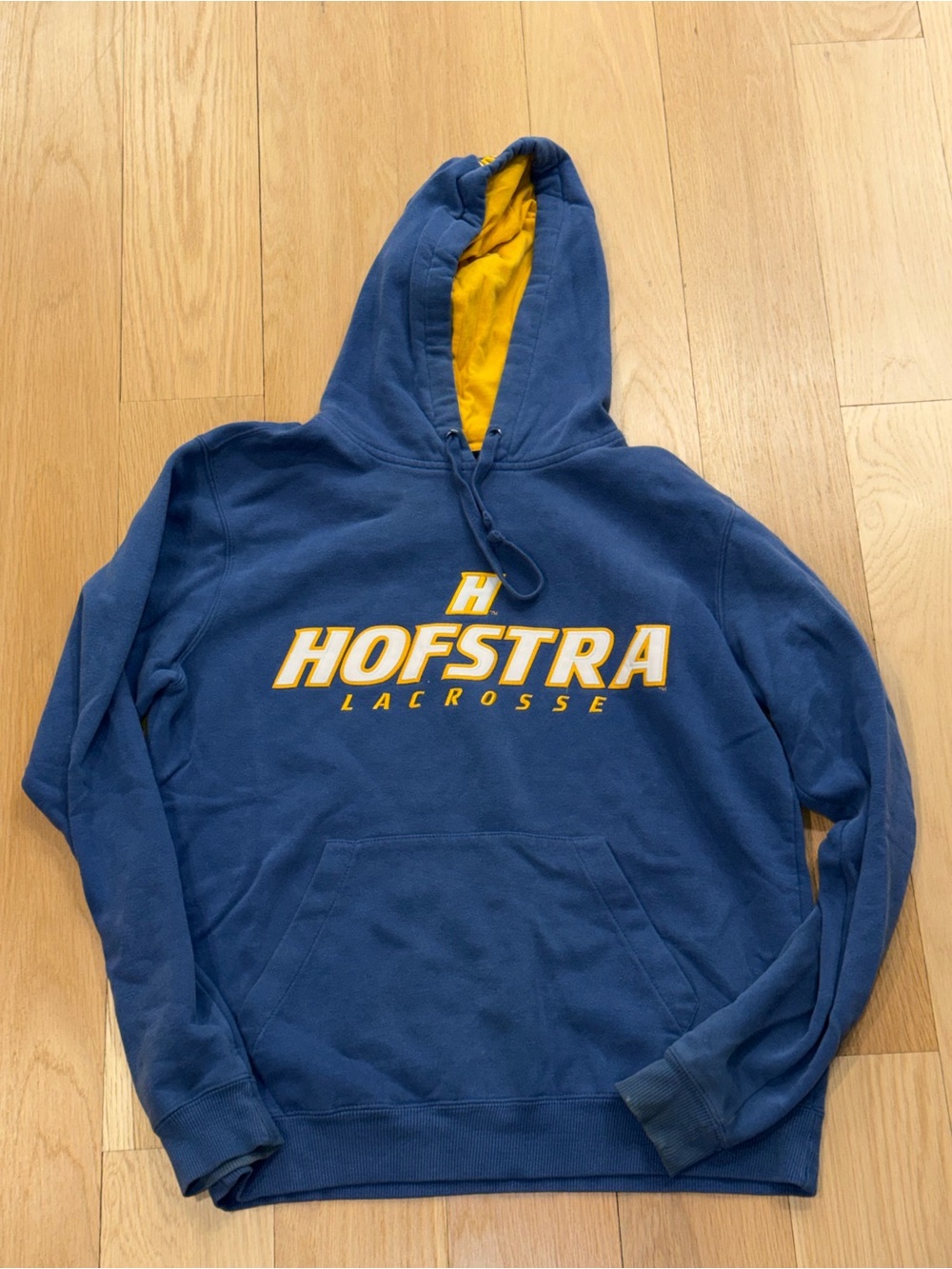 Champion Hofstra Lacrosse Women’s Hooded Sweatshirt Size Medium.